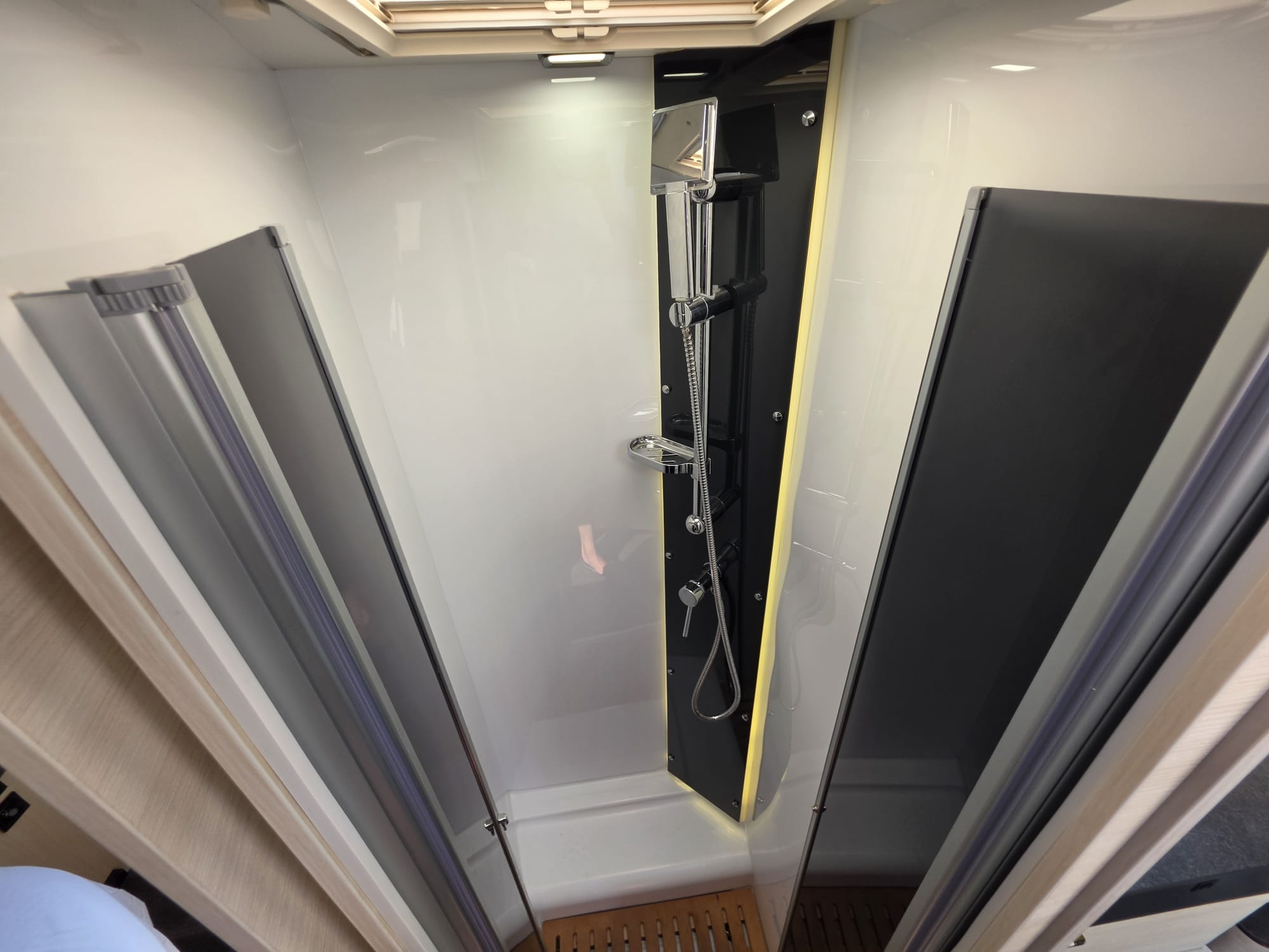 Chausson 788 Titanium Ultimate 170PK Automaat Face to Face