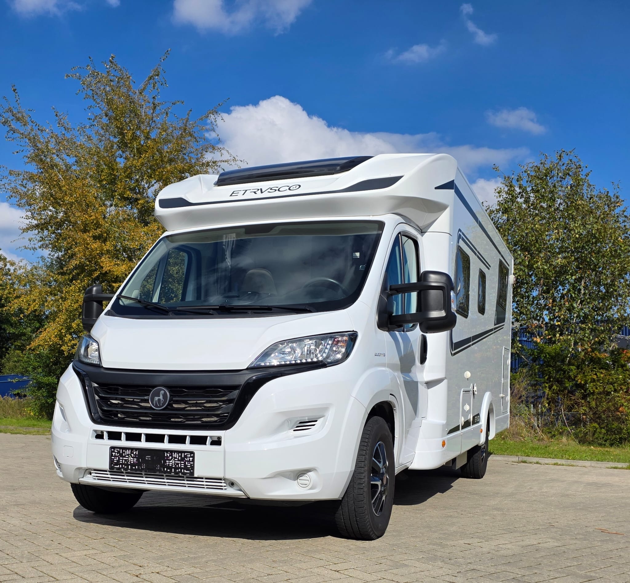 Hymer Etrusco 7400 EB, 140PK 2022, Enkele bedden en hefbed