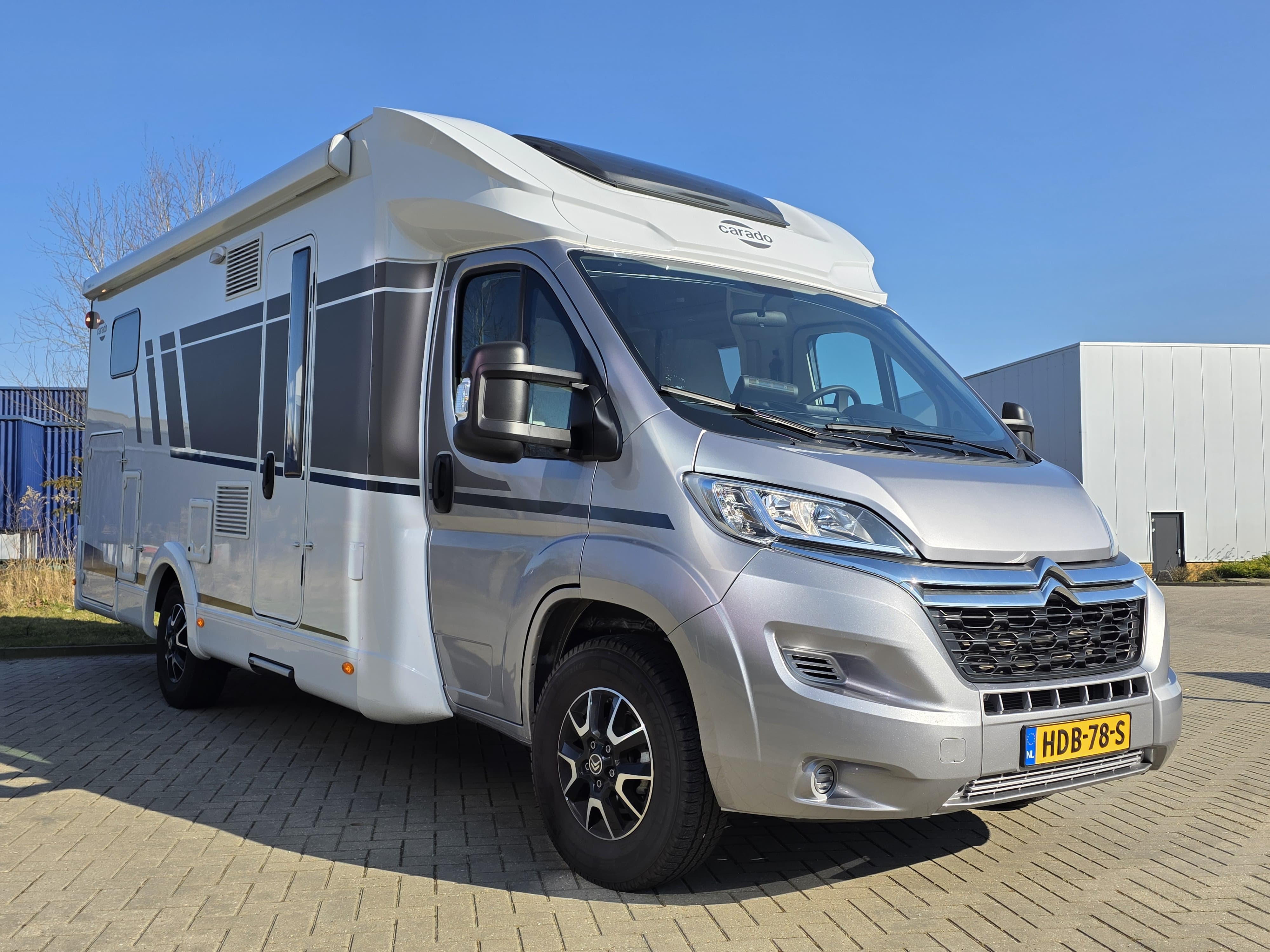 Hymer Carado T447 Plus Edition, 140PK 2023, Enkele bedden en hefbed