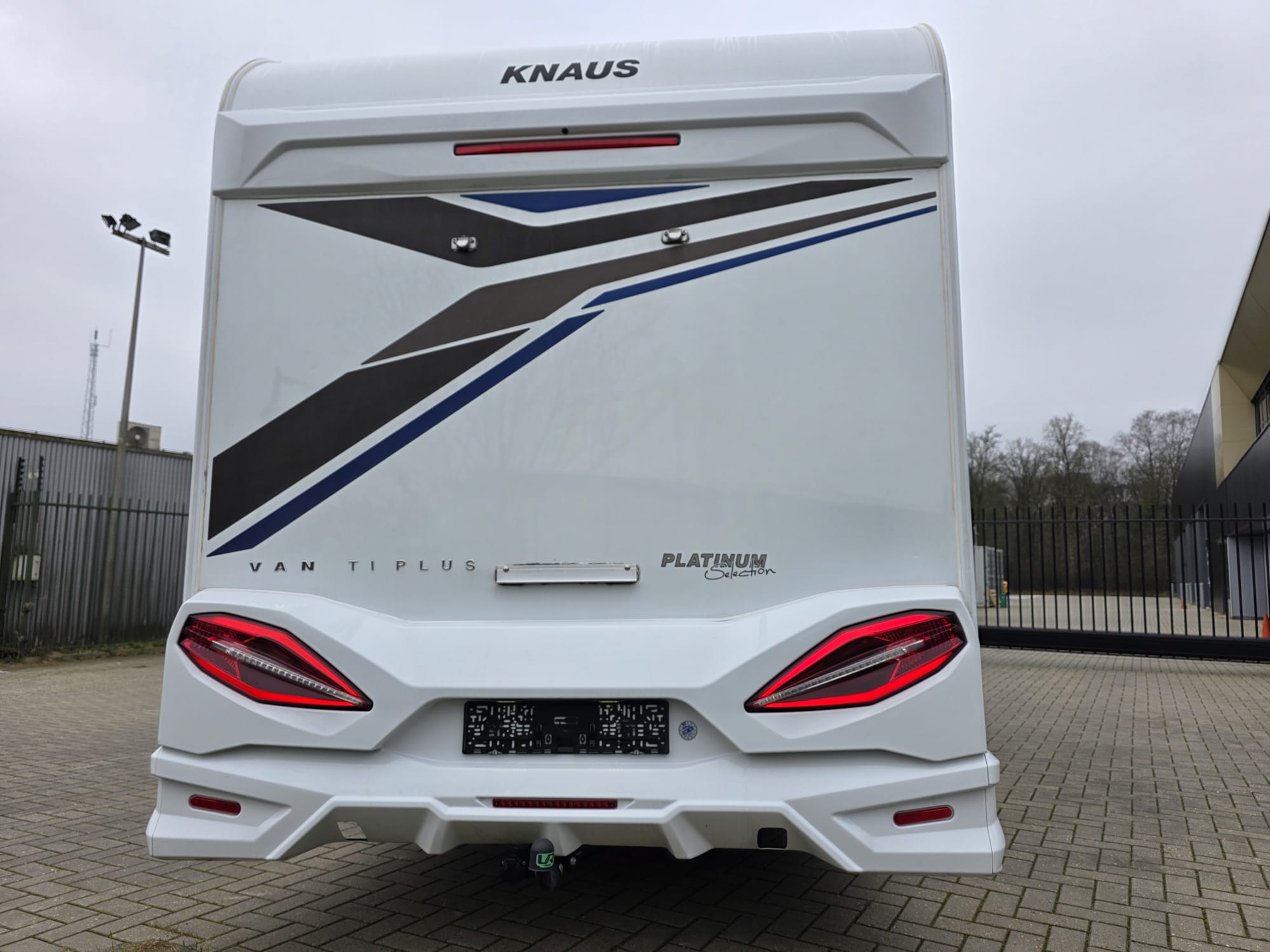 Knaus VAN TI 650 MEG Platinum Selection, 140 PK 2022 Enkele bedden